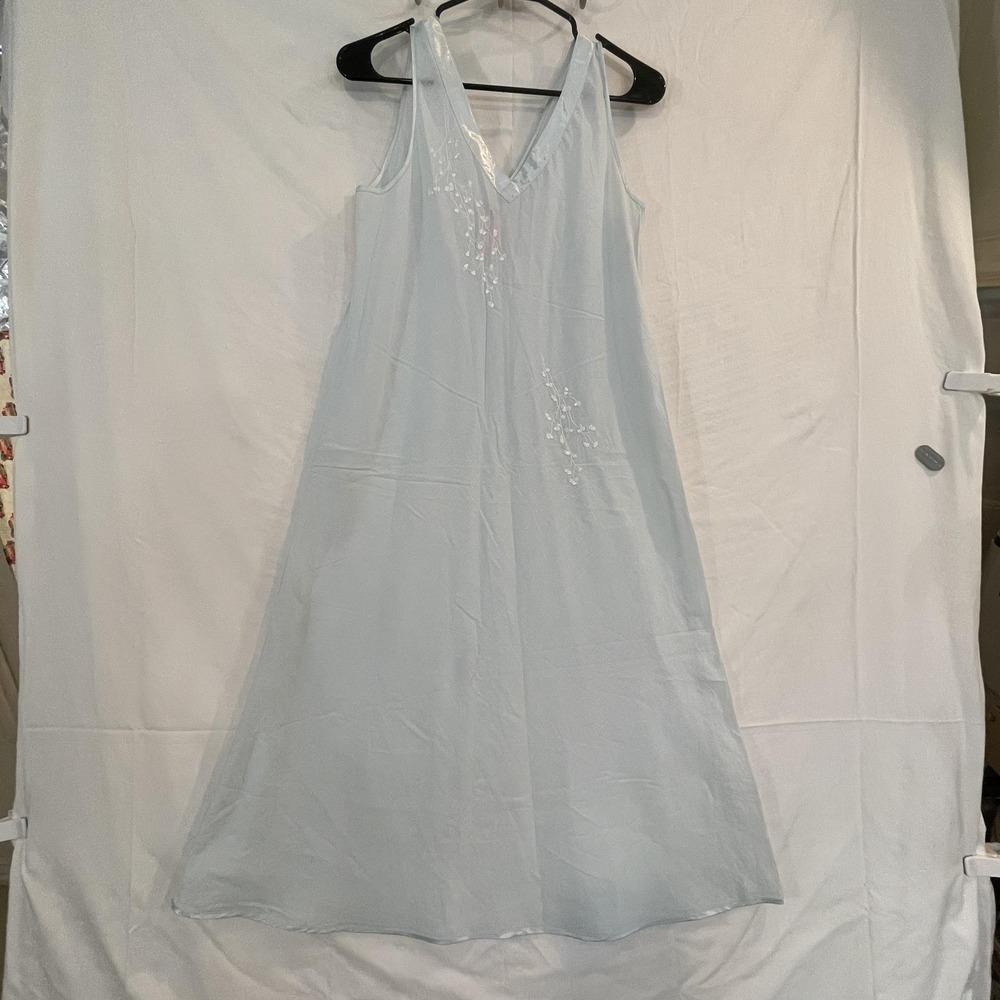 Secret Treasures Nightgown Womens Small Blue Touch Sleeveless Cotton Embroidered